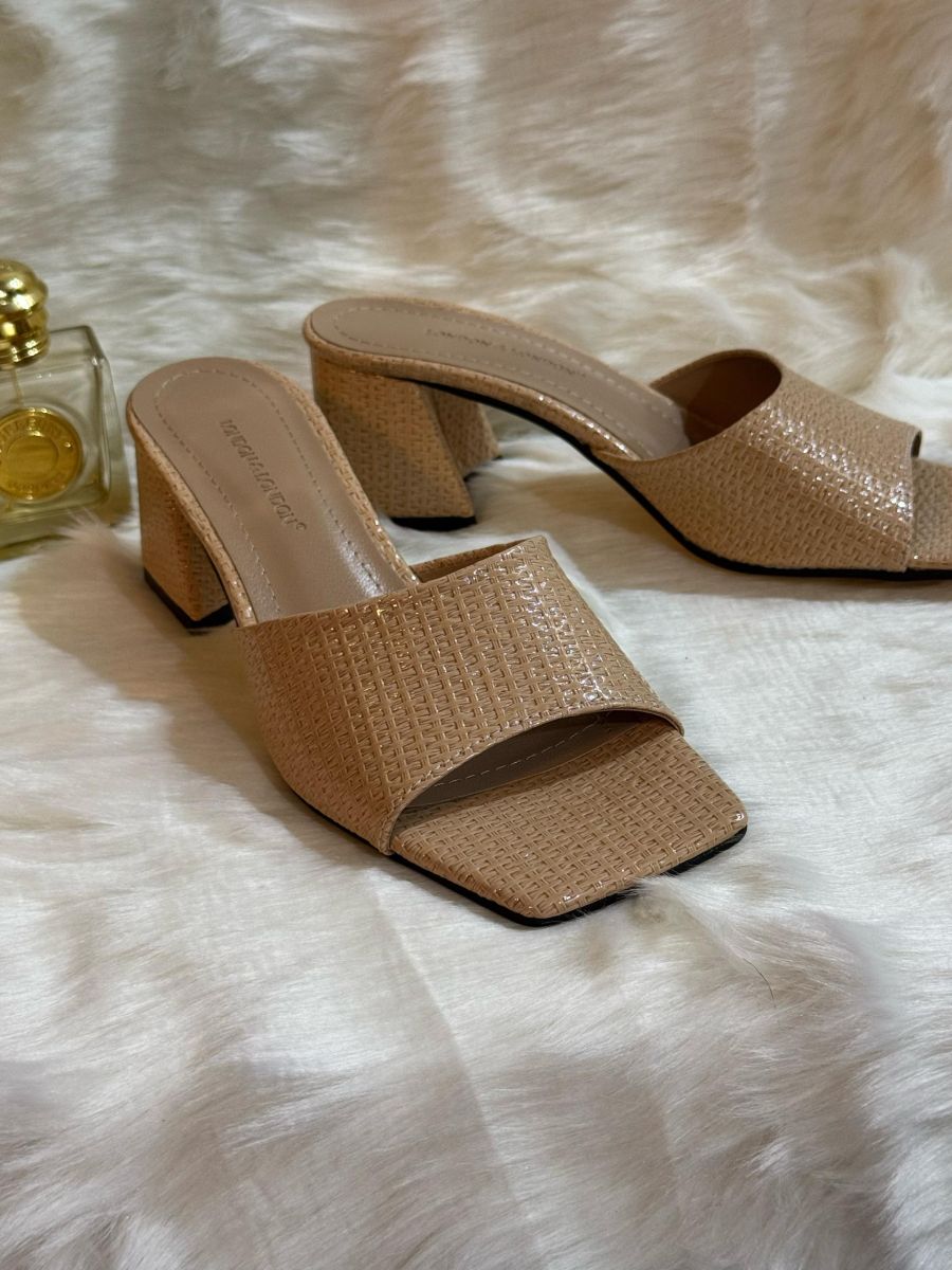 Chaussures compensées pour femme – Plusieurs modèles disponibles