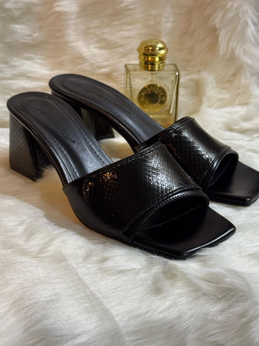 Chaussures compensées pour femme – Plusieurs modèles disponibles