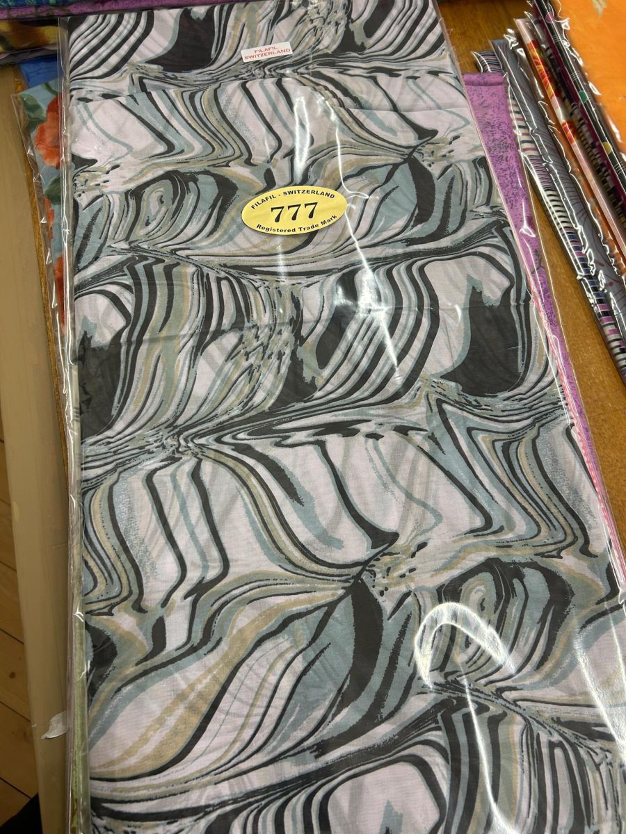 Boubous made in Switzerland - motifs floraux multicolores