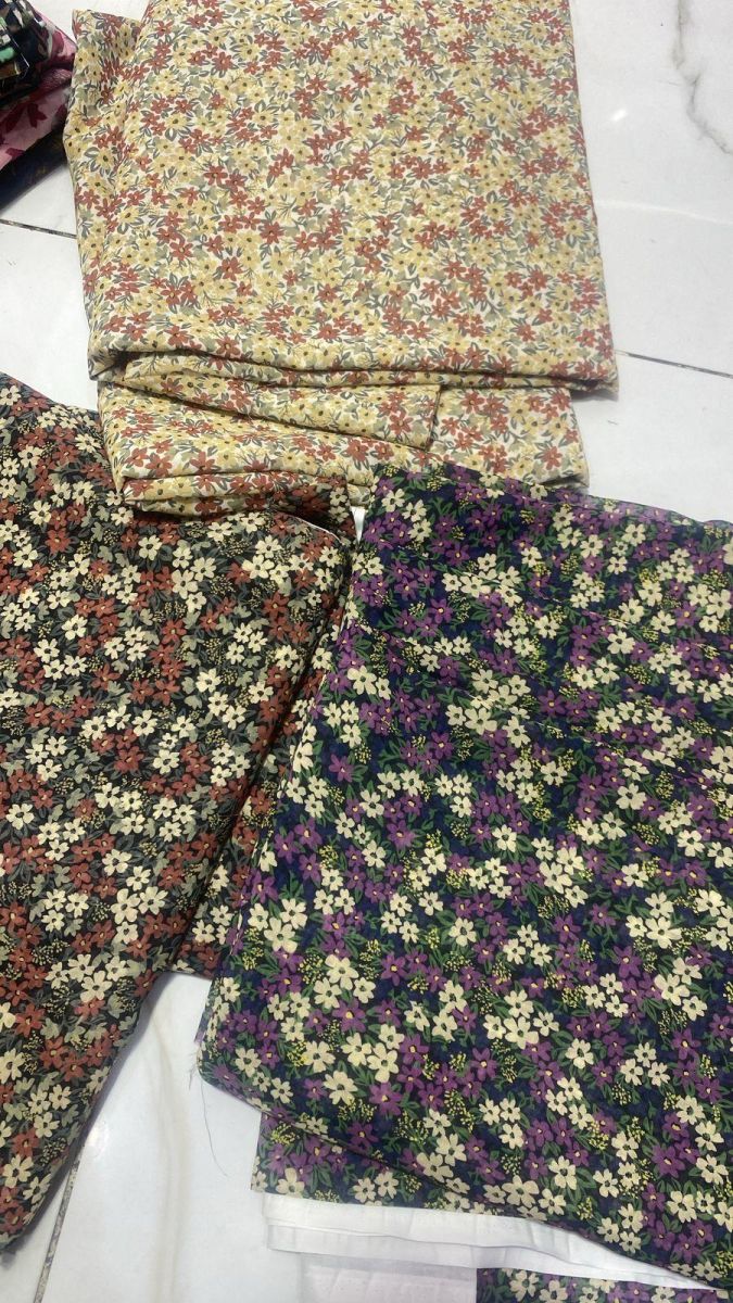 Tissus neufs multicolores, légers et fluide - Fabriqué en Espagne