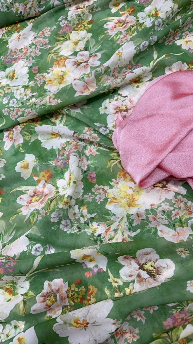 Tissus neufs multicolores, légers et fluide - Fabriqué en Espagne