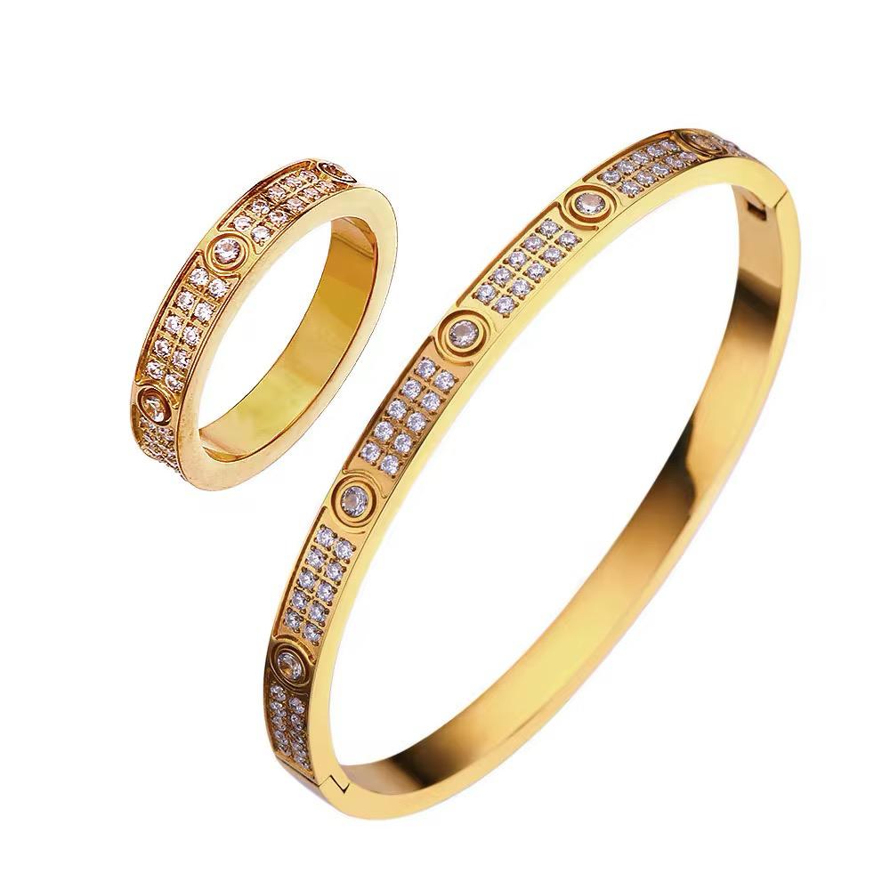 Bracelets dorés pour femme