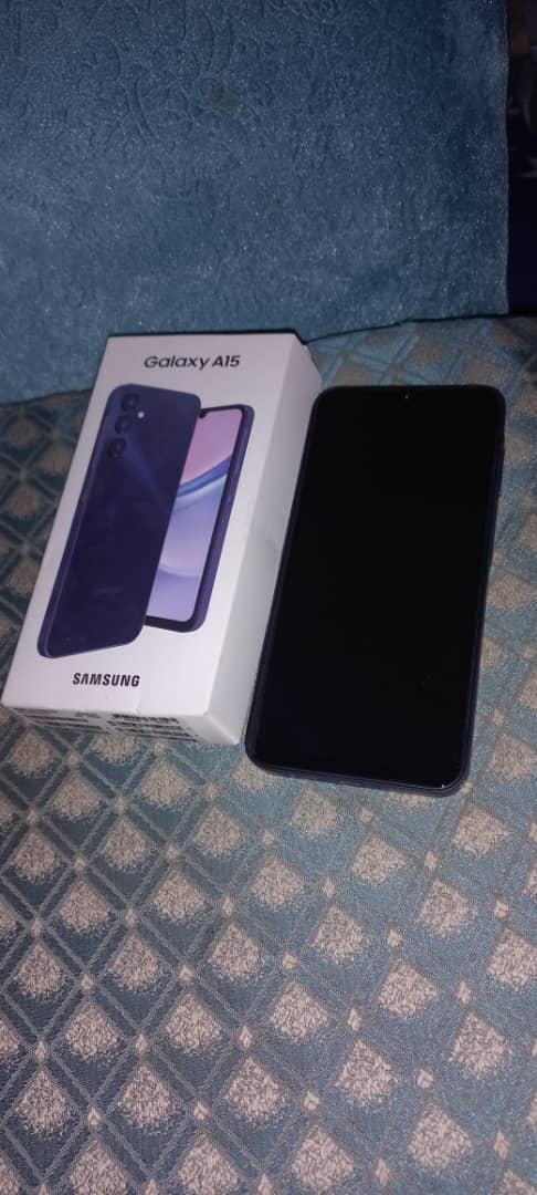 iPhone à vendre, état neuf, je change de téléphone