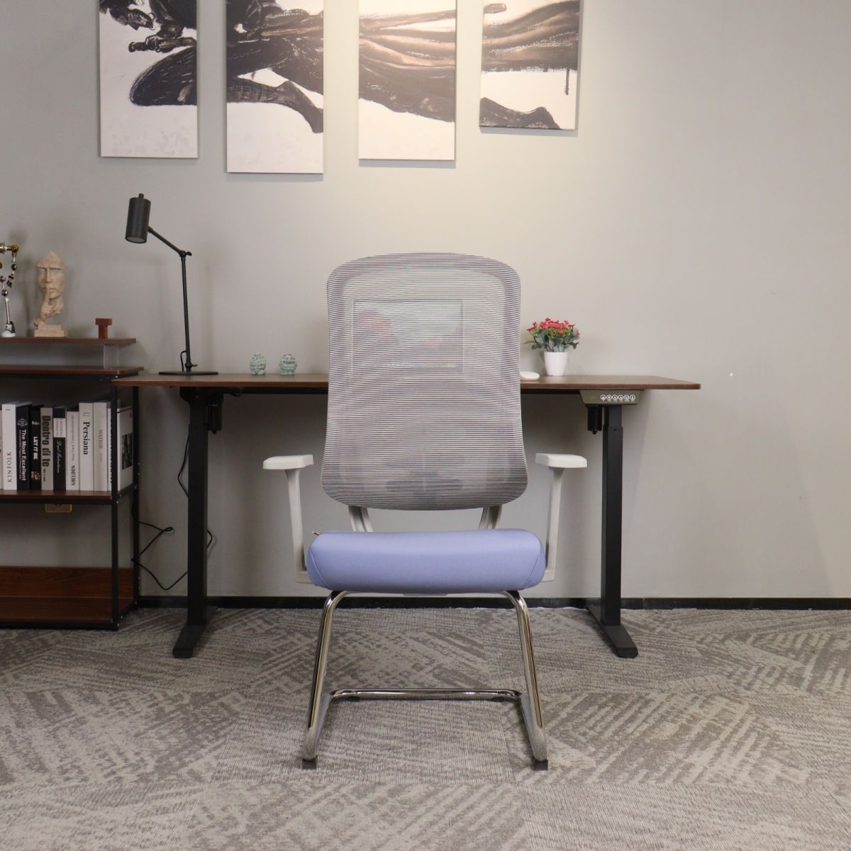 Chaise de bureau design en maille et tissu bleu - Neuve