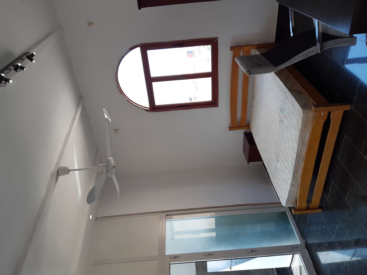 Coquet studio entièrement meublé à salines nord