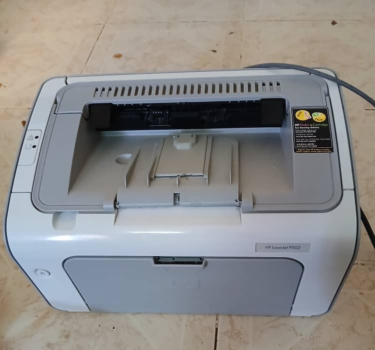 Imprimante HP LaserJet P1102 en excellent état