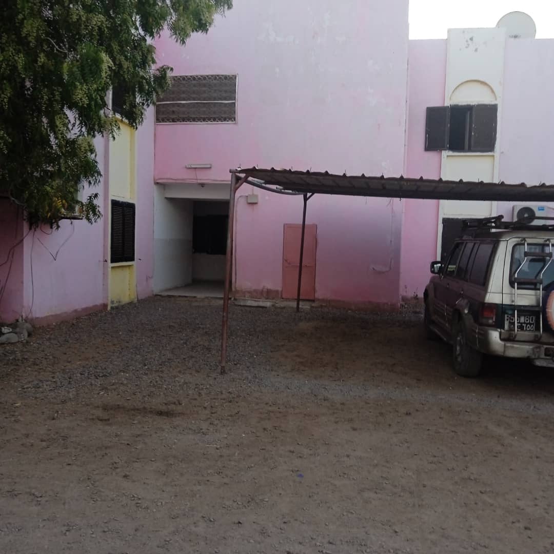 Maison F4 à Gabode 5 avec parking et armoires intégrées