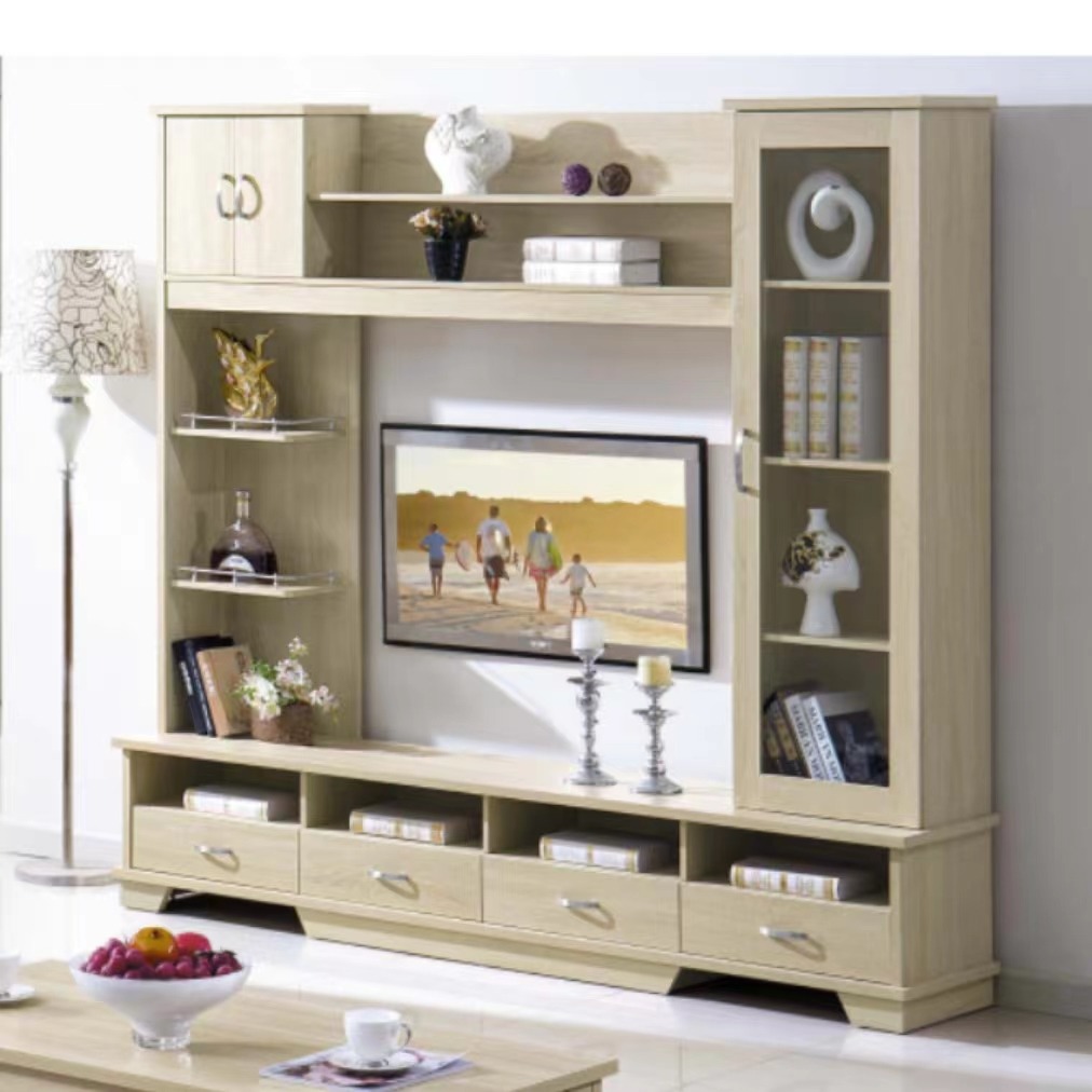 Meuble TV design en bois clair avec rangements