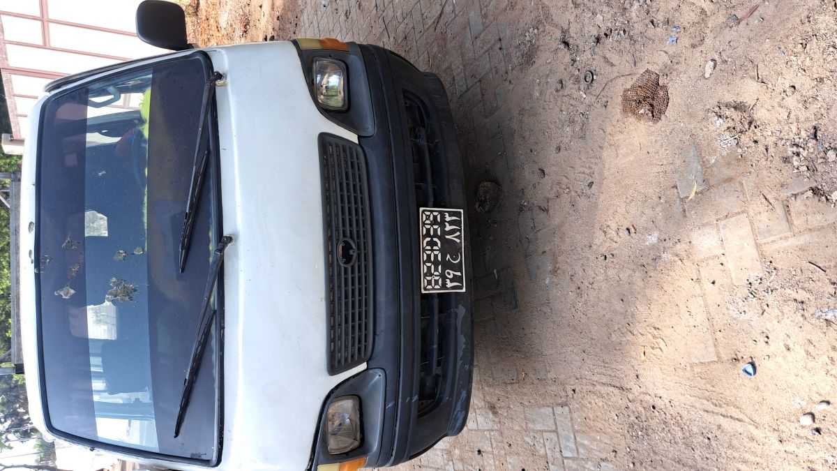 Toyota Hiace manuel, fiable et propre