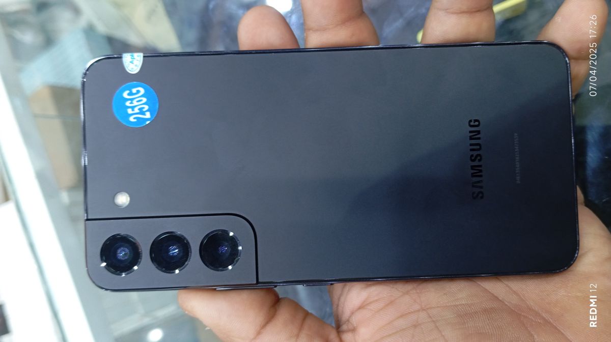 Smartphone S22 neuf à vendre