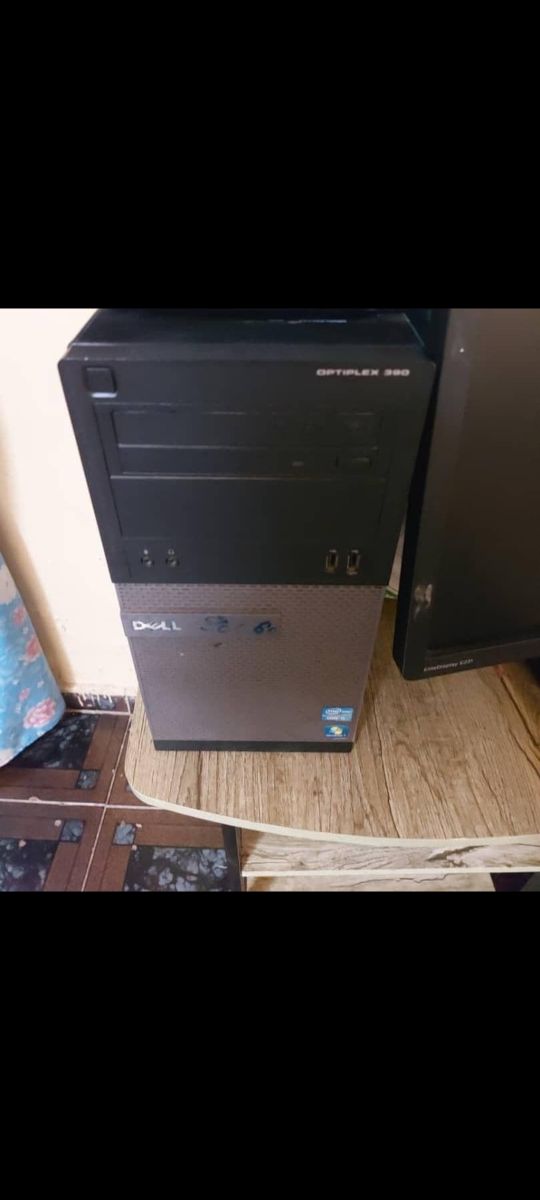 Ordinateur de bureau i core 3, 8 Go RAM, 500 Go, Windows 10 et Office inclus