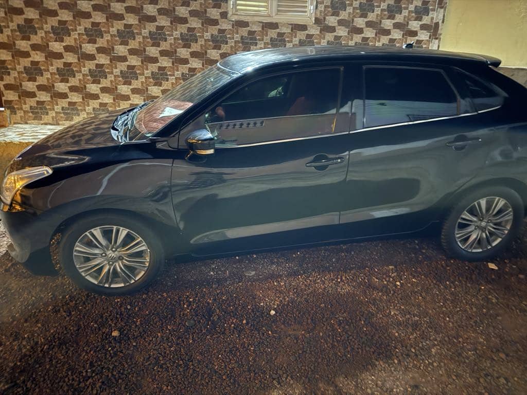 Voiture Baleno en excellent état, climatisation fonctionnelle