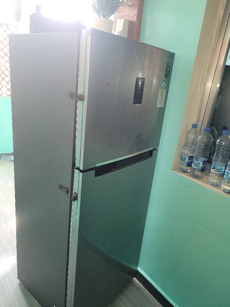 Réfrigérateur à petit prix en excellent état