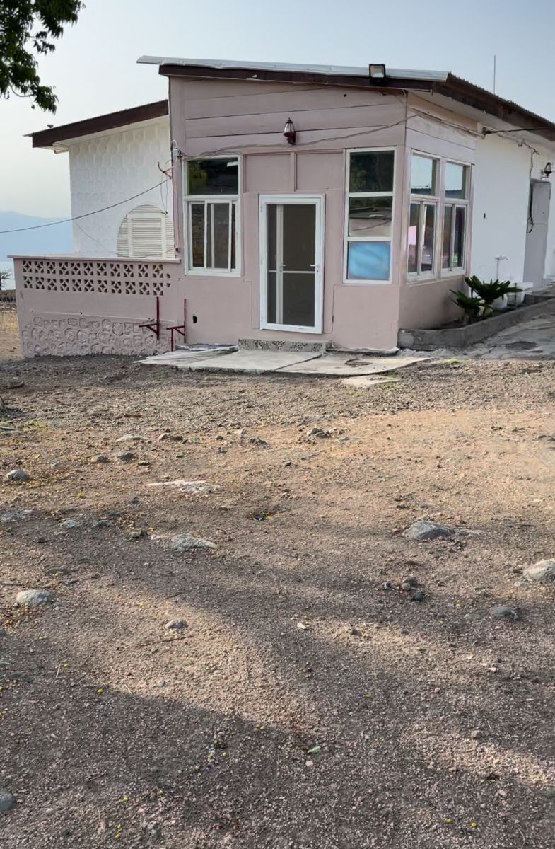 Villa spacieuse avec grand jardin, 3 chambres, proche commodités