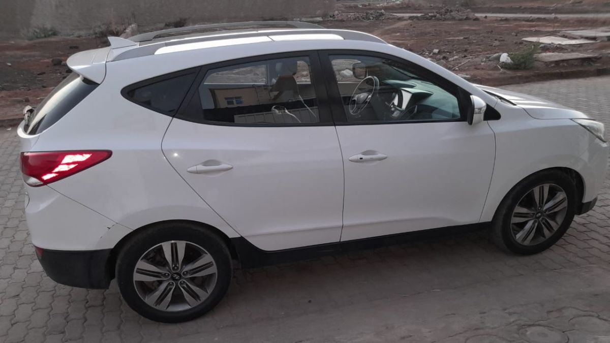 Hyundai Tucson CRDI 2.2L diesel, 2014, automatique, climatisée, en excellent état