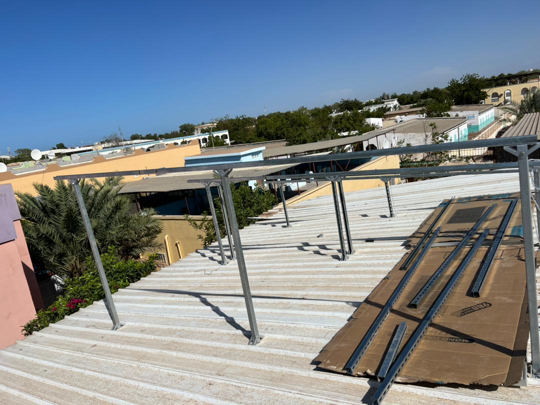 Installation solaire clé en main avec équipements RestarSolar, Longi, Deye