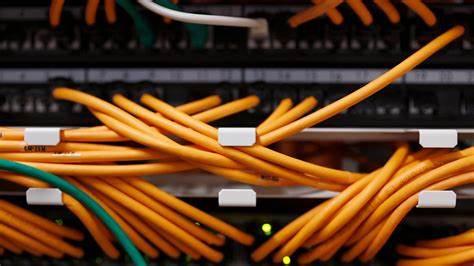 Travaux électriques BT/HT et installations courant faible - L\'Incandescence SARL