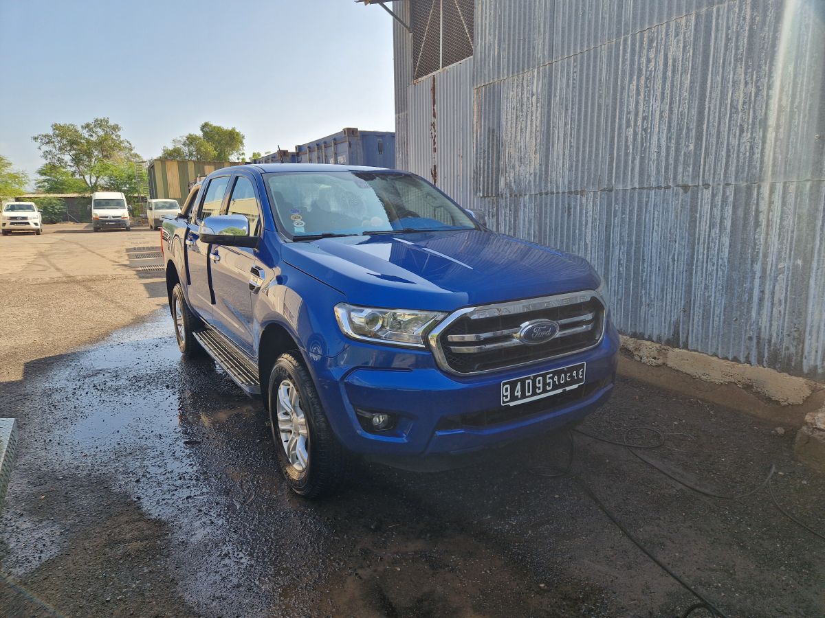 Ford Ranger Pick Up 2022, 1ère main, 5 portes, 13 000 km, 3.5 V6 TDI, bleu, options incluses