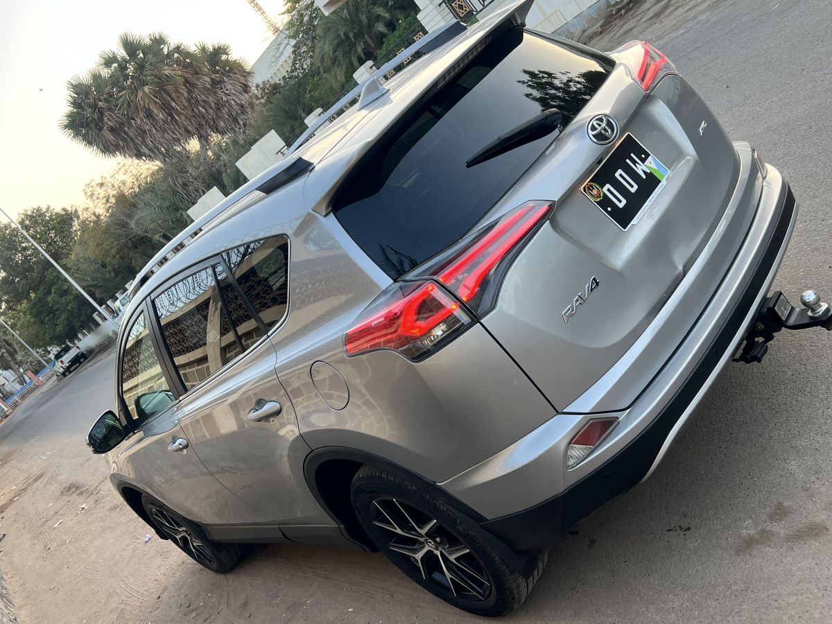 Toyota RAV4 Diesel 2017, presque neuf