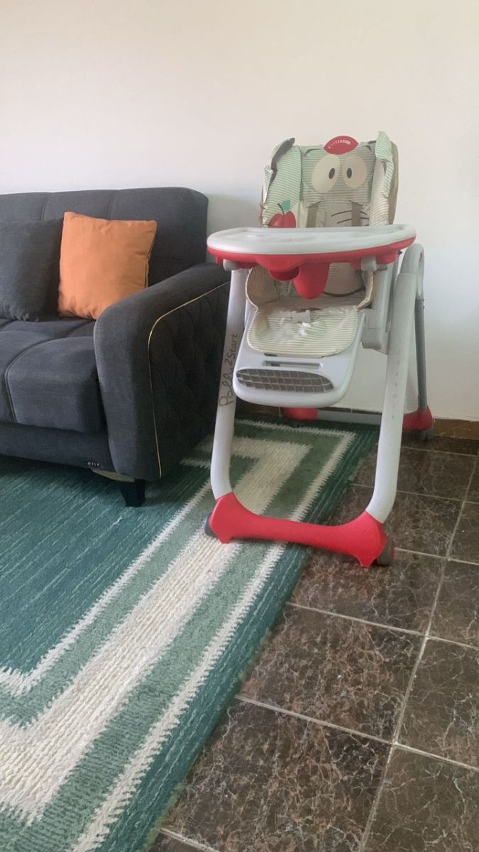 Table à manger pour bébé