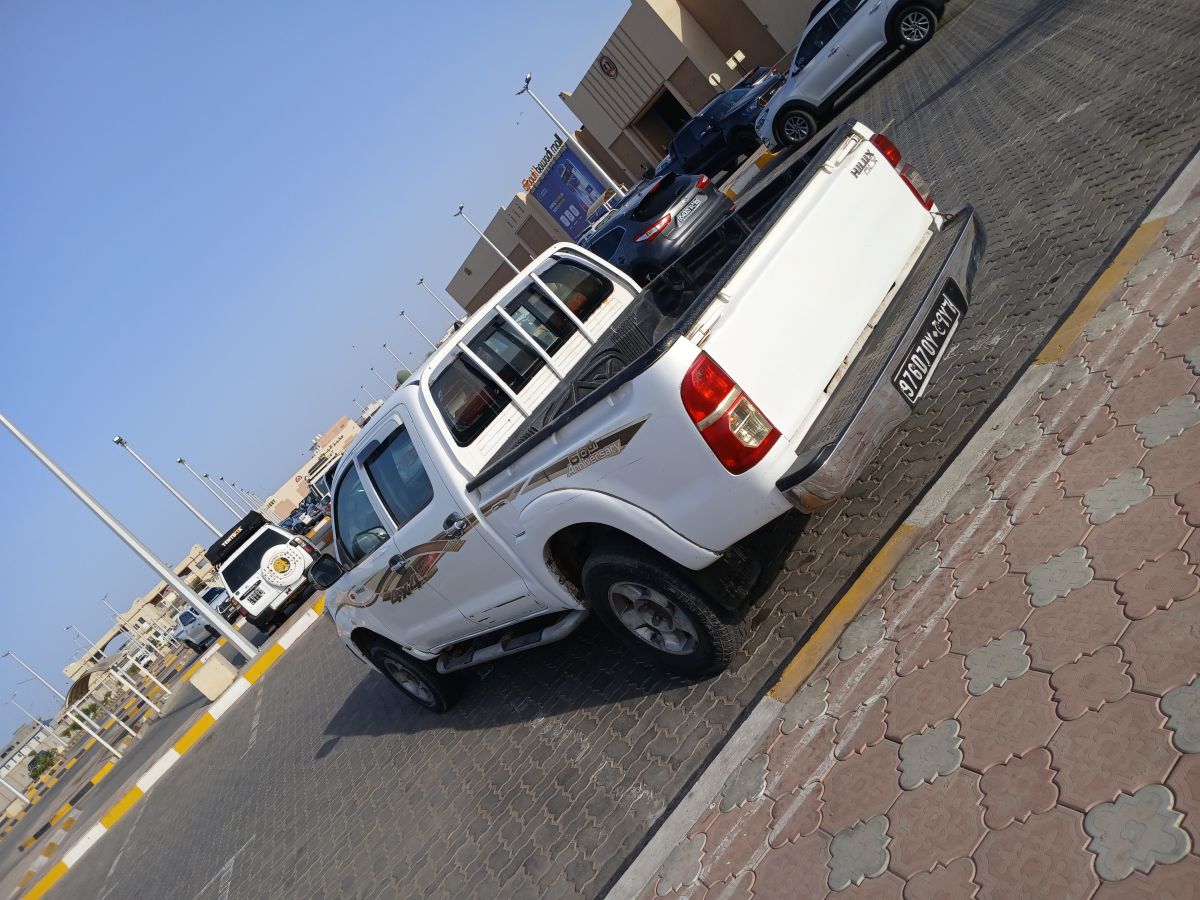 Toyota Hilux robuste 2012, diesel, boîte manuelle