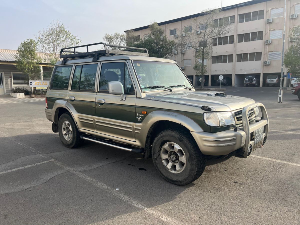 Hyundai Galloper II 1999, 4x4, climatisation, révisé chez Adil
