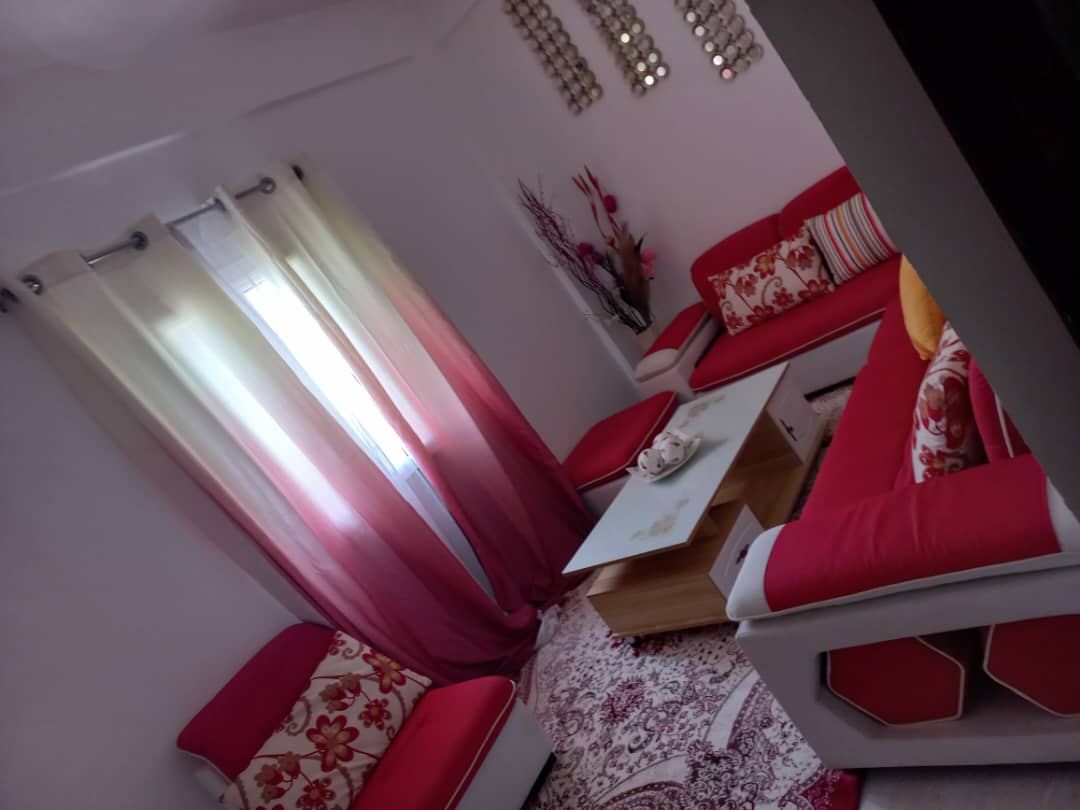 Salon complet avec accessoires à vendre