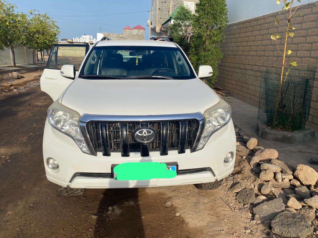 Toyota Prado TX-L, 5L, boîte manuelle, excellent état