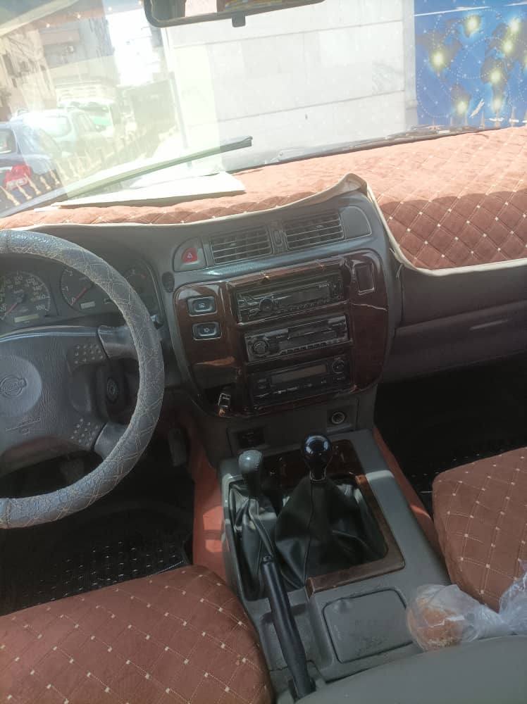 Nissan Patrol 2011, diesel, manuelle, en excellent état