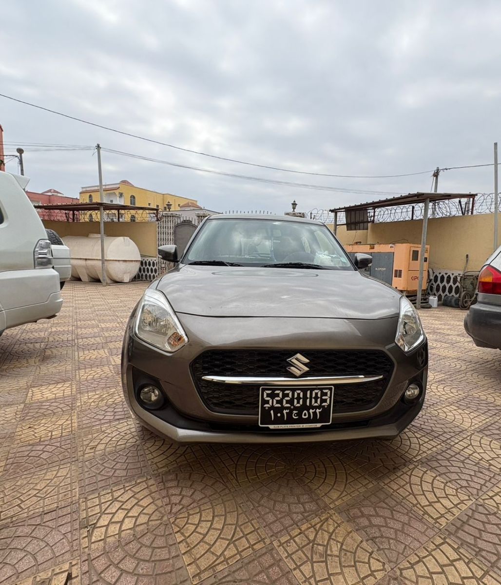 Suzuki Swift 2022, faible kilométrage, excellent état