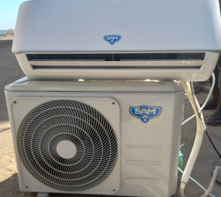 Climatiseur Sam 1.5 CV, excellent état, 10 mois d\'utilisation