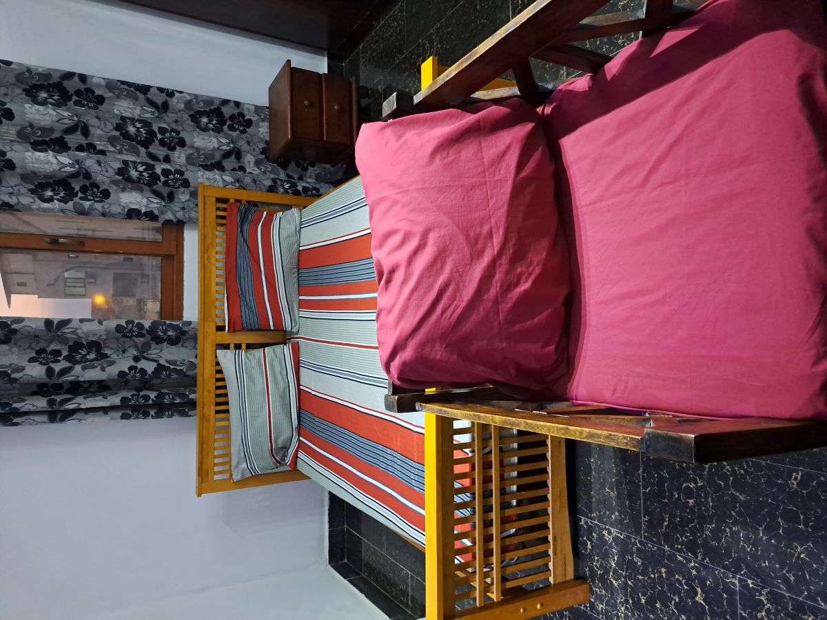 Coquet studio entièrement meublé à salines nord