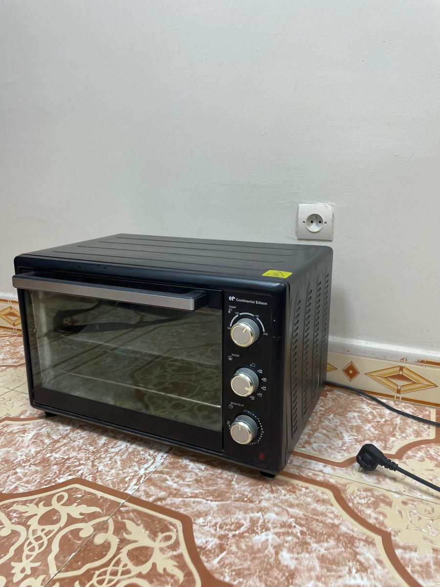 Four électrique de marque continental 46 L