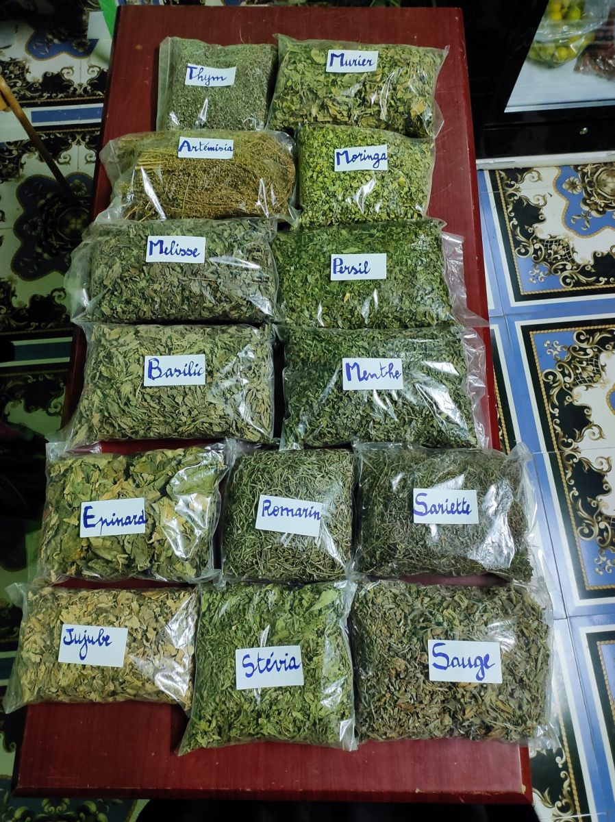 Herbes aromatiques et médicinales séchées – Ferme locale