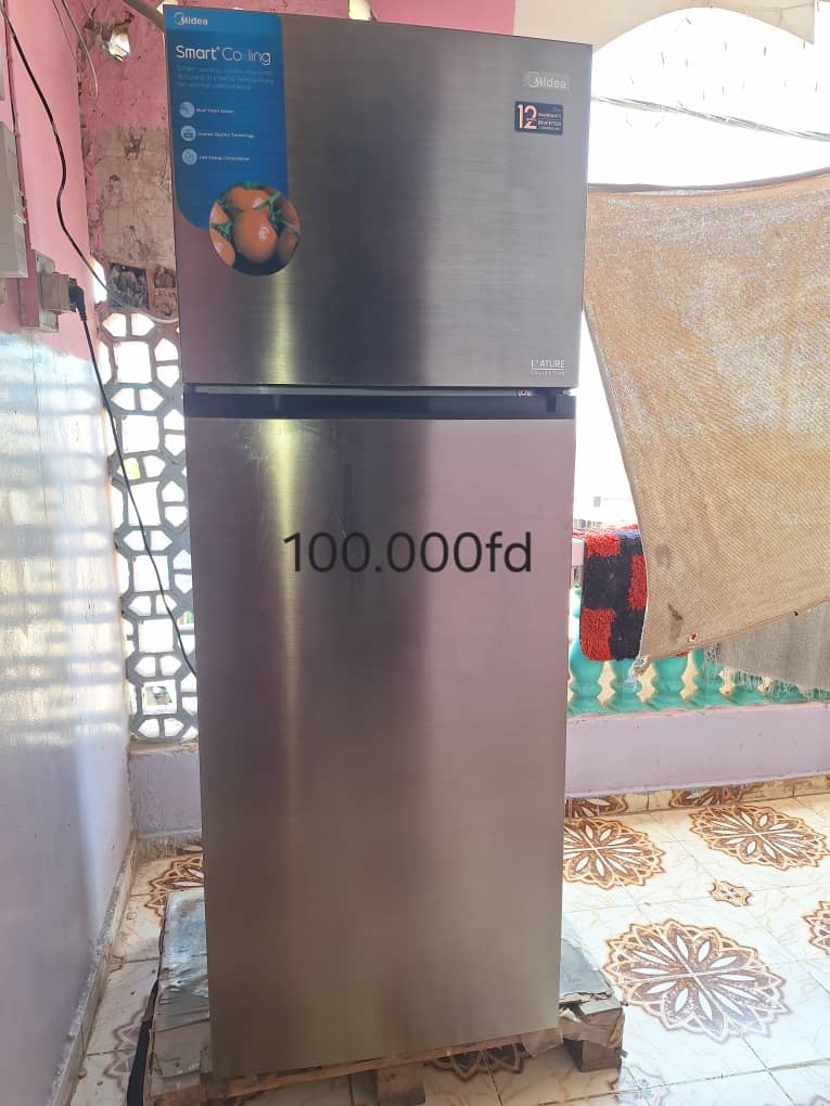 Lot de meubles et climatiseurs à prix avantageux