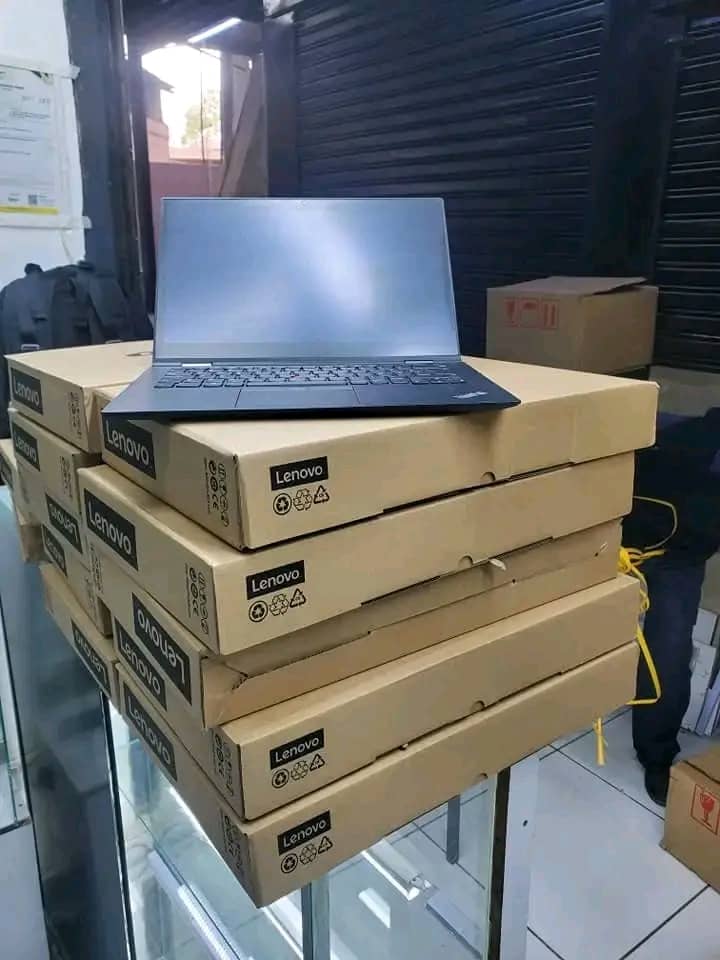 PC portable Lenovo thinkpad core i7 t490 (tout neuf avec son carton). le prix avec négociation