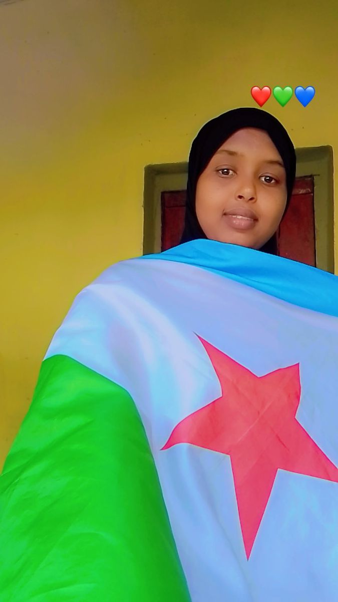 Diplômé en entrepreneuriat et gestion logistique à la recherche d\'emploi