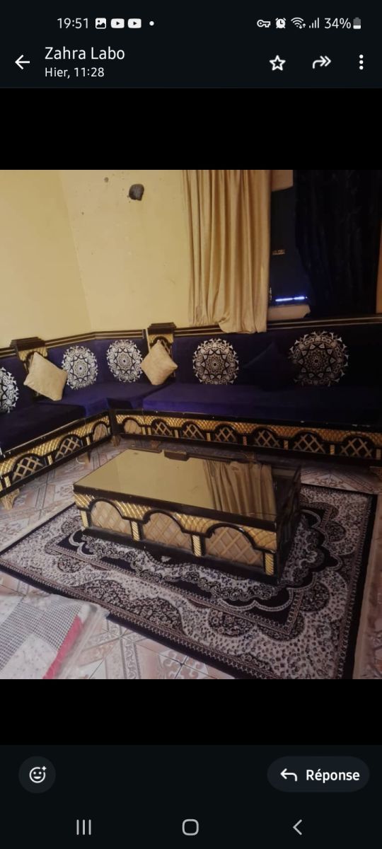 Salon acheté à Dubai, utilisé 6 mois, en excellente condition
