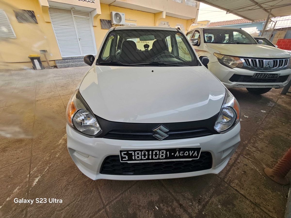 Suzuki Alto 2022 essence, en excellent état à vendre