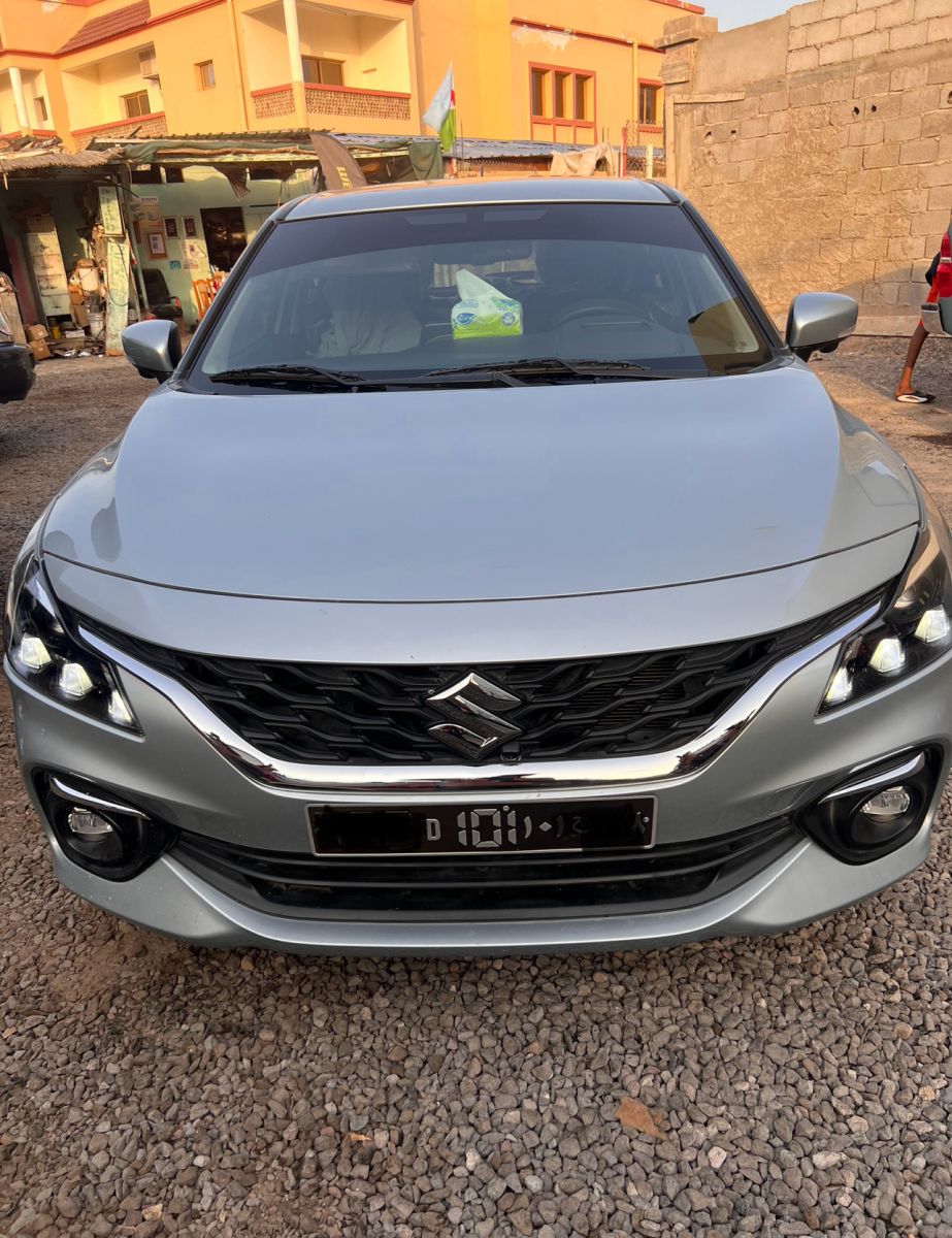 Suzuki Baleno GLX 2024, automatique, faible kilométrage, état quasi neuf