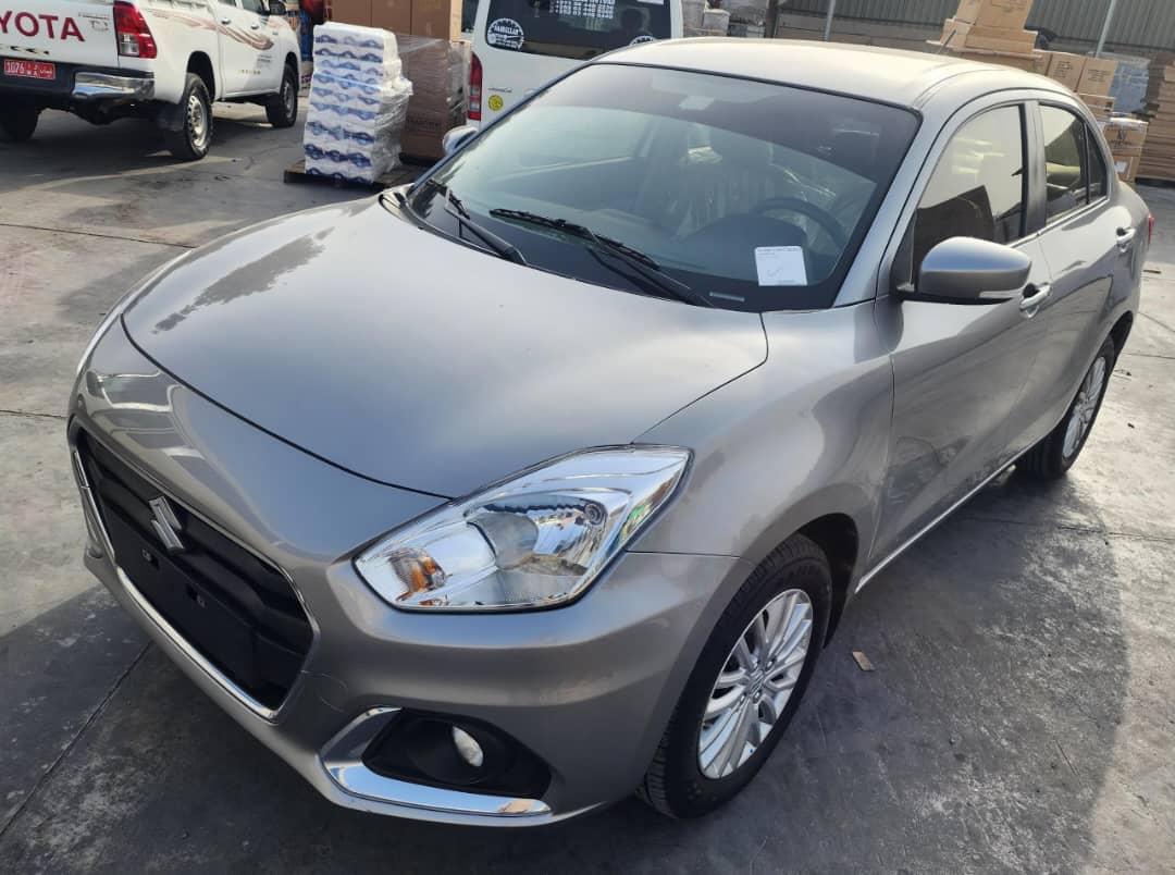 Suzuki DZire 2022/2023, excellent état, économique