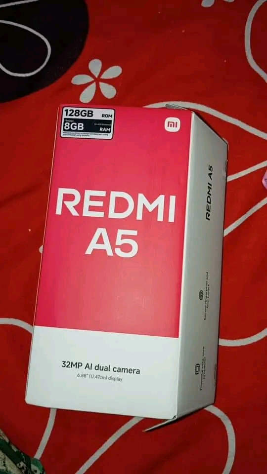 Smartphone Redmi A5 128GB, 8GB RAM, sous garantie, comme neuf