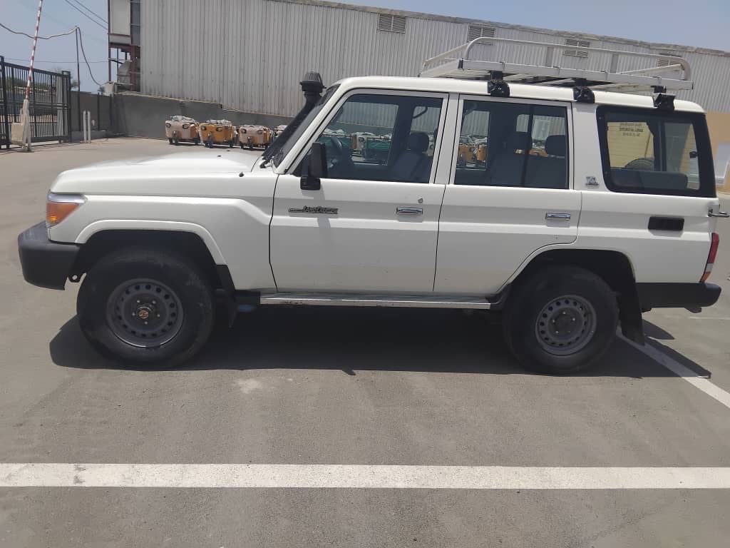 Toyota Hard-Top V6 Diesel, Édition 70ème, Comme Neuf