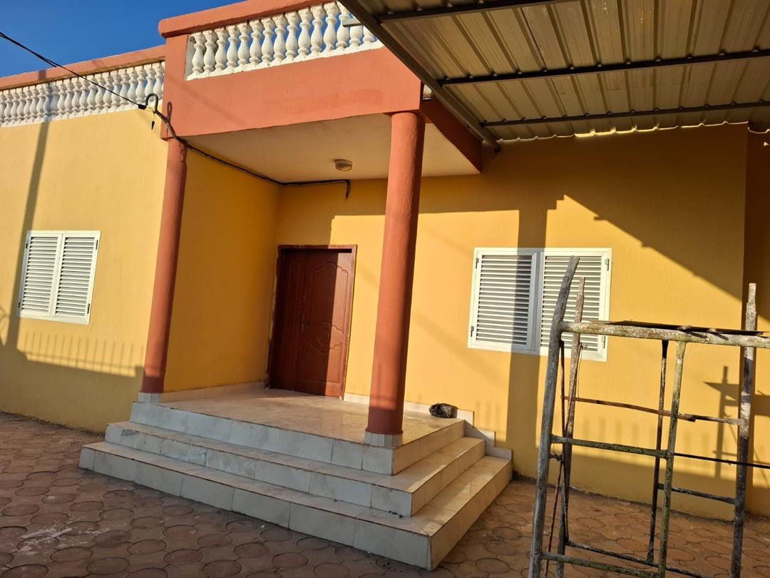 Villa F4 à louer à Cité Nagad