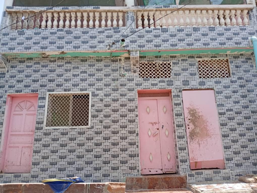 Maison F4 rénovée avec salle à manger à Barwaqo 1