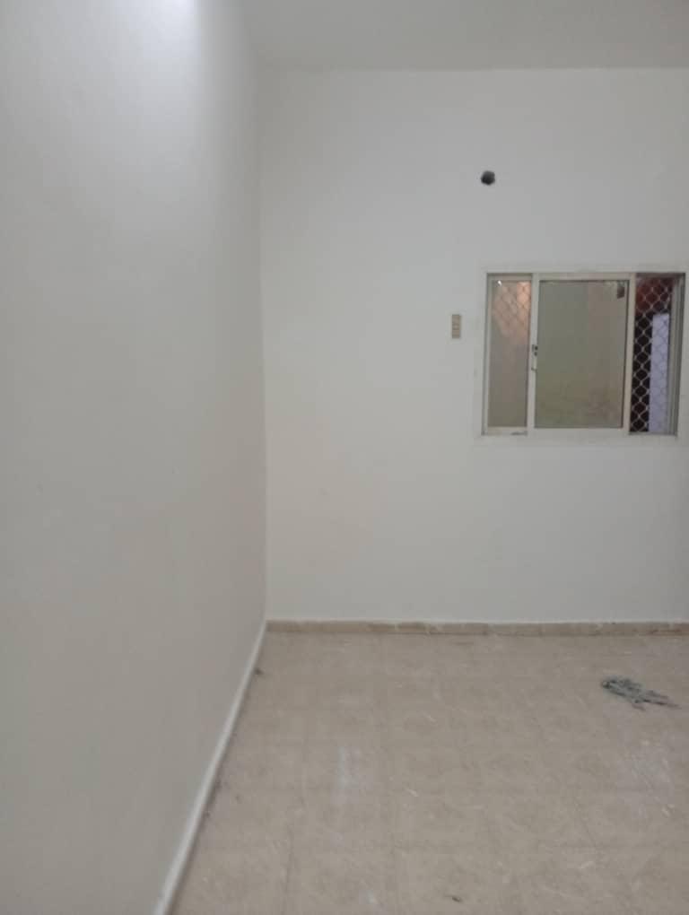 Maison F4 rénovée avec salle à manger à Barwaqo 1