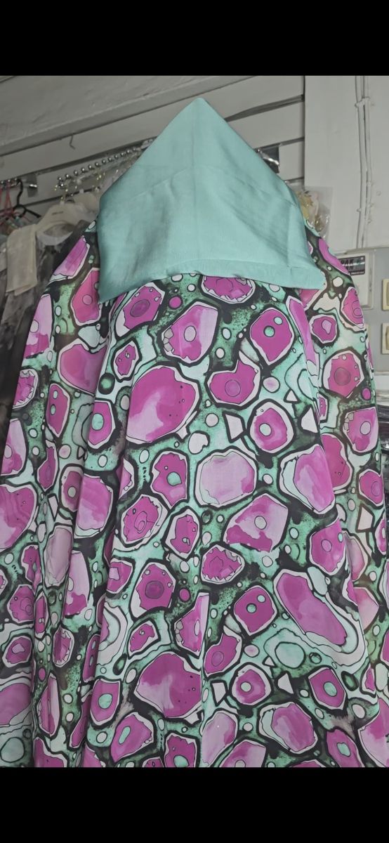 Dirac neufs avec foulard assorti – Plusieurs modèles