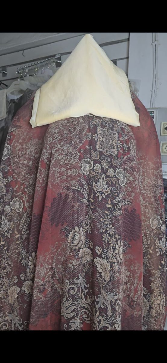 Dirac neufs avec foulard assorti – Plusieurs modèles