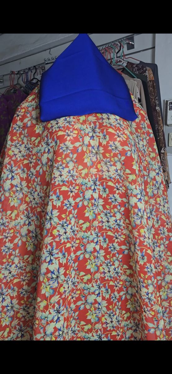 Dirac neufs avec foulard assorti – Plusieurs modèles