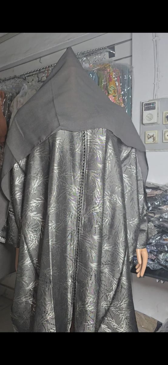 Abayas neuves élégantes – Plusieurs modèles disponibles